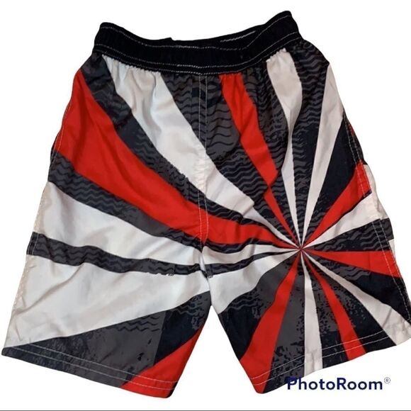 🌼🌼Disney 3T boy swim shorts🌼🌼 - Picture 2 of 2